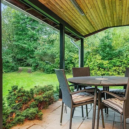 6 Person Holiday In